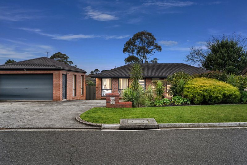 Photo - 14 Springsong Pass, Chirnside Park VIC 3116 - Image 2