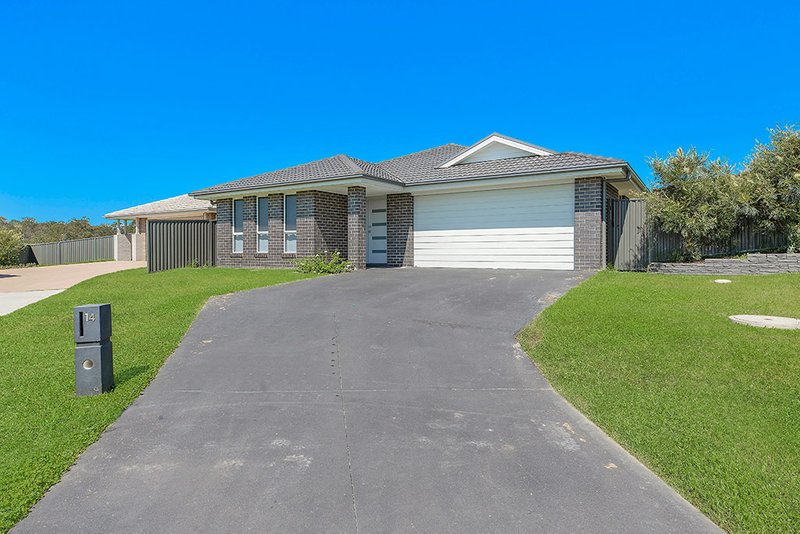 Photo - 14 St Andrews Close, Heddon Greta NSW 2321 - Image 2