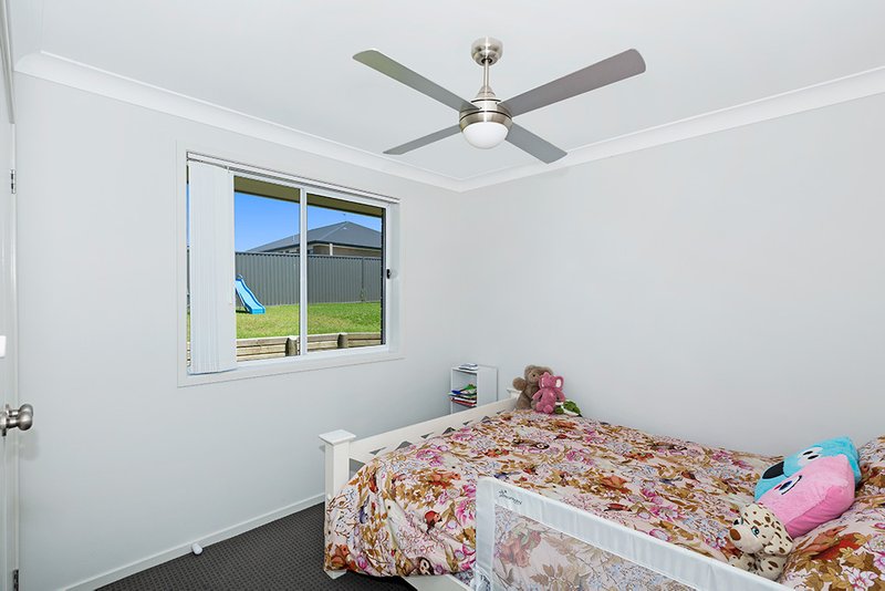 Photo - 14 St Andrews Close, Heddon Greta NSW 2321 - Image 9