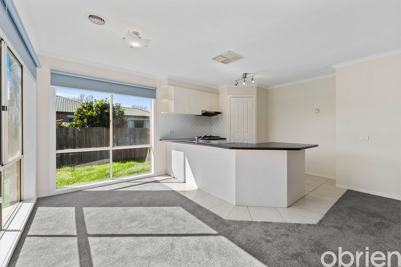 Photo - 14 Stephellen Way, Cranbourne West VIC 3977 - Image 3