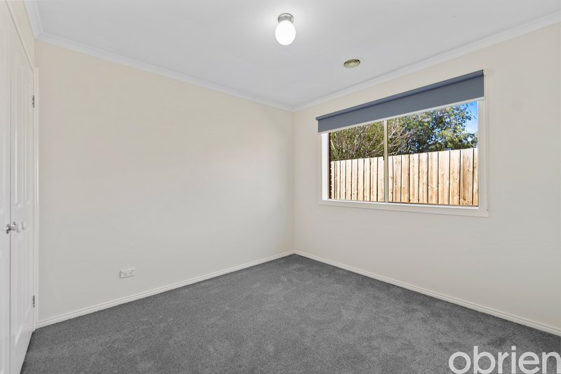 Photo - 14 Stephellen Way, Cranbourne West VIC 3977 - Image 11