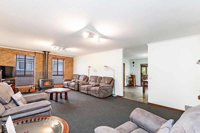 Photo - 14 Stephens Street, Heywood VIC 3304 - Image 4