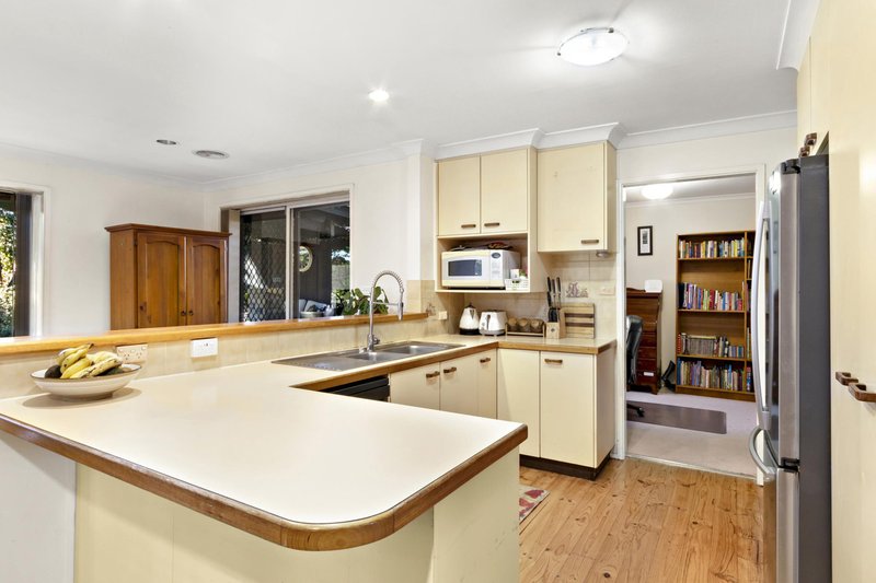 Photo - 14 Stobie Place, Monash ACT 2904 - Image 4