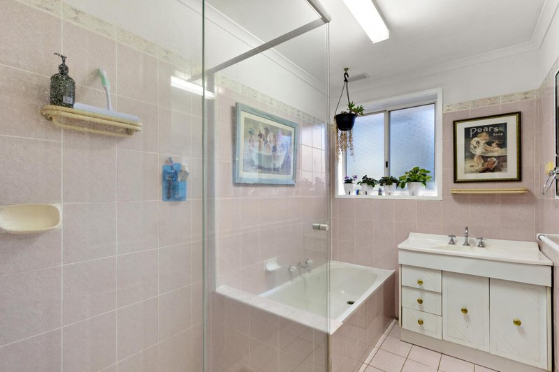 Photo - 14 Stobie Place, Monash ACT 2904 - Image 17