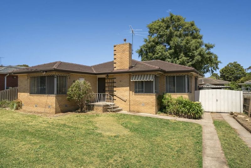 Photo - 14 Stradbroke Crescent, Mulgrave VIC 3170 - Image 2