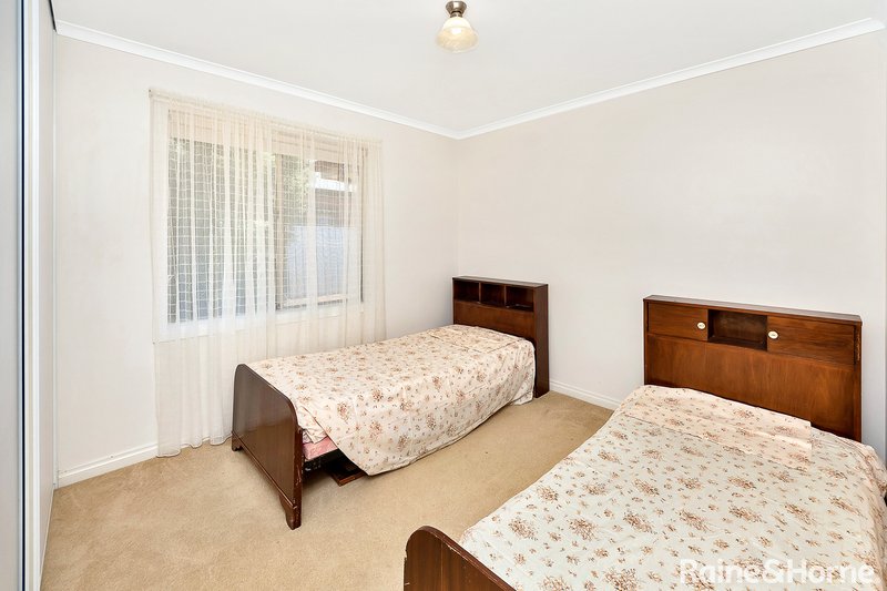 Photo - 14 Strathoak Crescent, Strathalbyn SA 5255 - Image 8