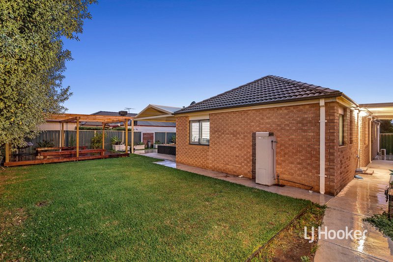 Photo - 14 Stretton Place, Wyndham Vale VIC 3024 - Image 17