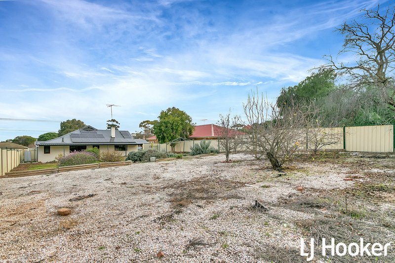 Photo - 14 Strickland Street, Kapunda SA 5373 - Image 16