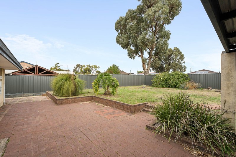 Photo - 14 Sulina Place, Kallaroo WA 6025 - Image 17