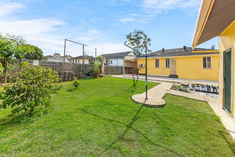 Photo - 14 Sulman Road, Cabramatta West NSW 2166 - Image 8