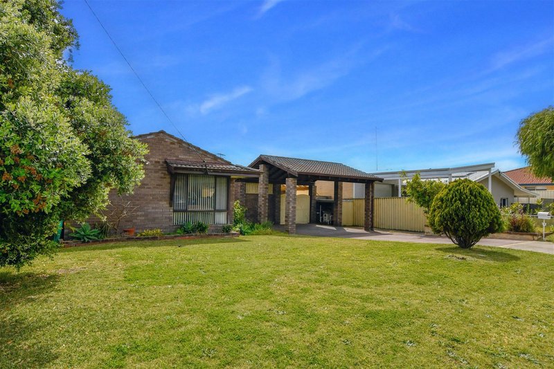 Photo - 14 Summons Way, Warnbro WA 6169 - Image 9