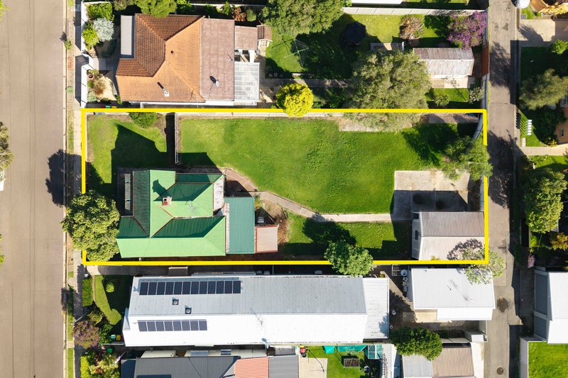 Photo - 14 Sunderland Street, Mayfield NSW 2304 - Image 2