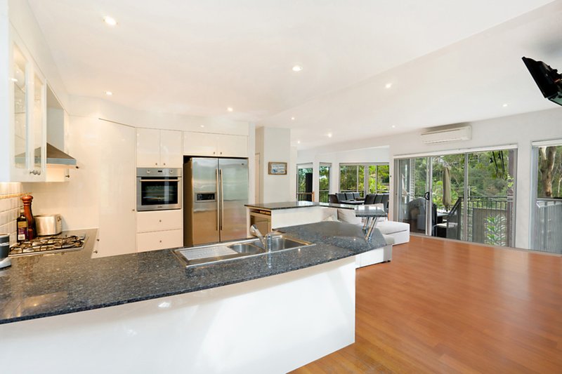 Photo - 14 Surf Rider Avenue, North Avoca NSW 2260 - Image 2