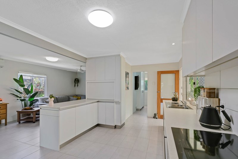 Photo - 14 Surf Road, Maroochydore QLD 4558 - Image 6