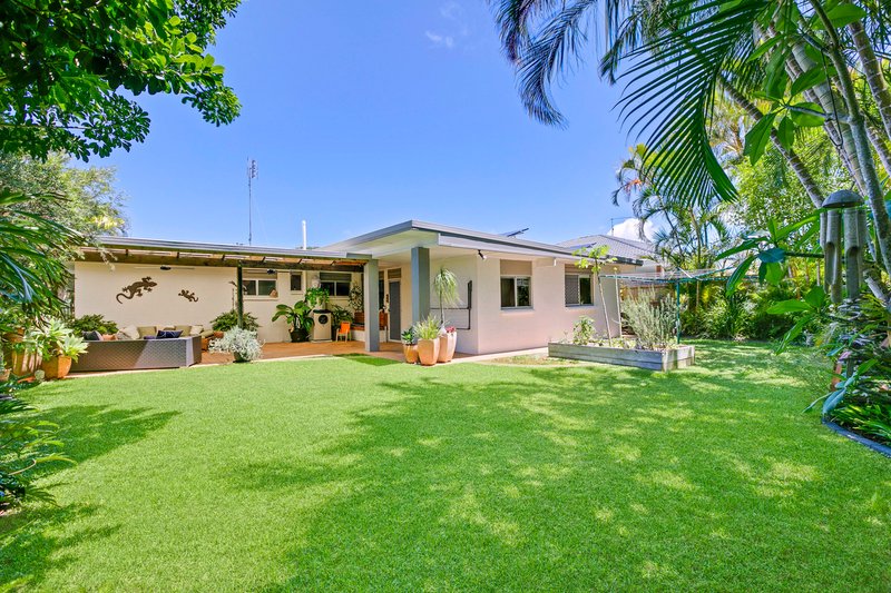 Photo - 14 Surf Road, Maroochydore QLD 4558 - Image 23