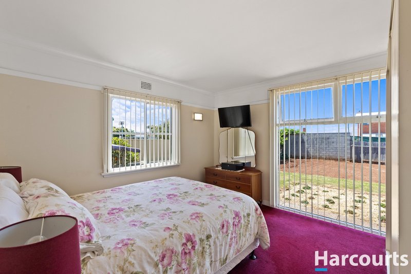 Photo - 14 Surrey Street, Devonport TAS 7310 - Image 11