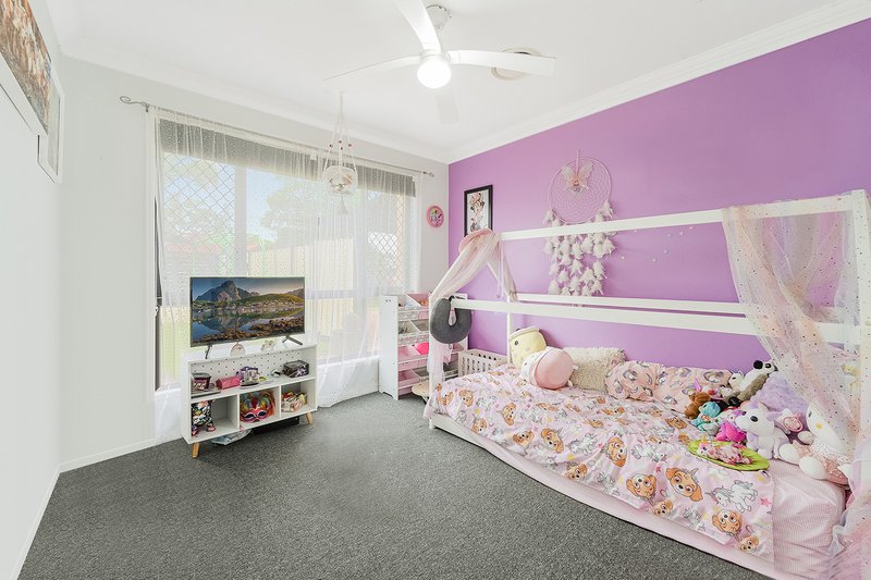 Photo - 14 Sutherland Crescent, Morayfield QLD 4506 - Image 14