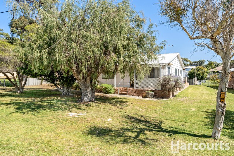 Photo - 14 Sutherland Street, Dawesville WA 6211 - Image 6