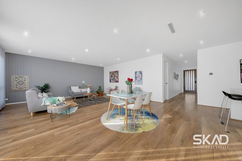 Photo - 14 Swanmore Road, Donnybrook VIC 3064 - Image 2