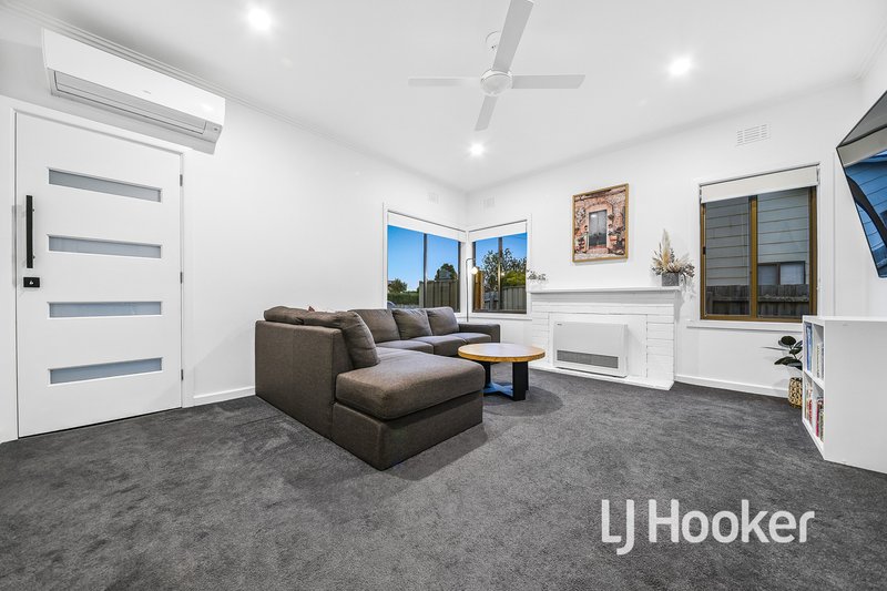 Photo - 14 Sybella Avenue, Koo Wee Rup VIC 3981 - Image 3