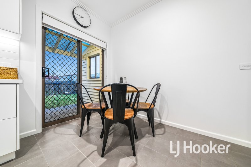 Photo - 14 Sybella Avenue, Koo Wee Rup VIC 3981 - Image 8