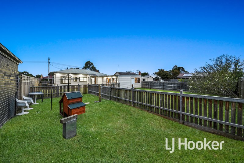 Photo - 14 Sybella Avenue, Koo Wee Rup VIC 3981 - Image 17