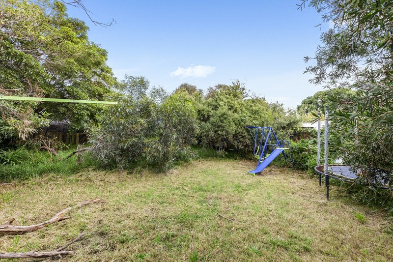 Photo - 14 Sylvester Avenue, St Leonards VIC 3223 - Image 10