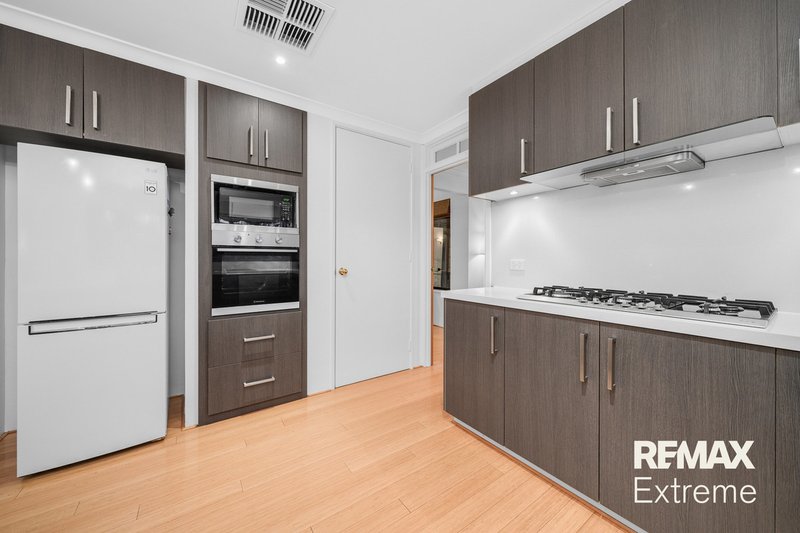Photo - 14 Taittinger Grove, The Vines WA 6069 - Image 8