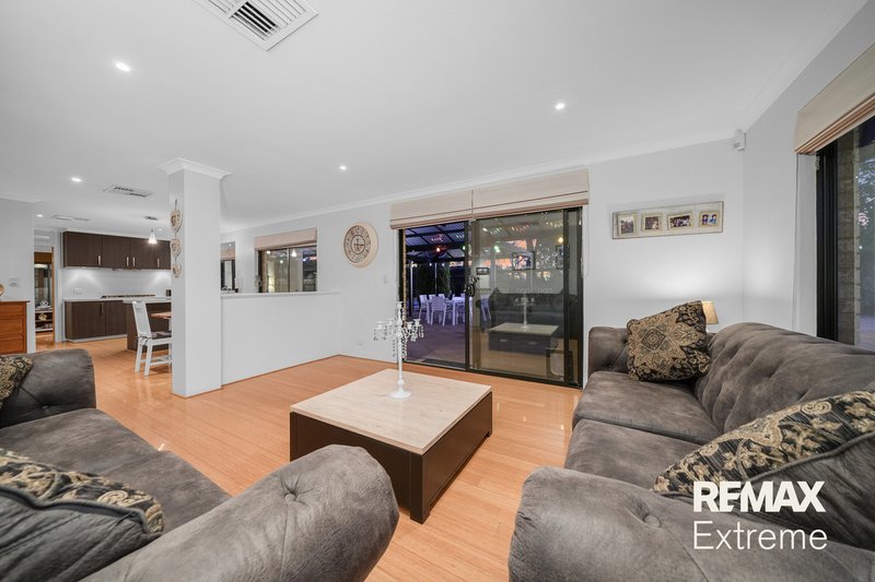 Photo - 14 Taittinger Grove, The Vines WA 6069 - Image 12