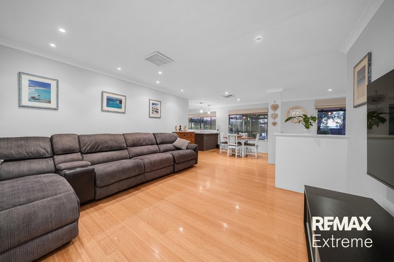 Photo - 14 Taittinger Grove, The Vines WA 6069 - Image 14
