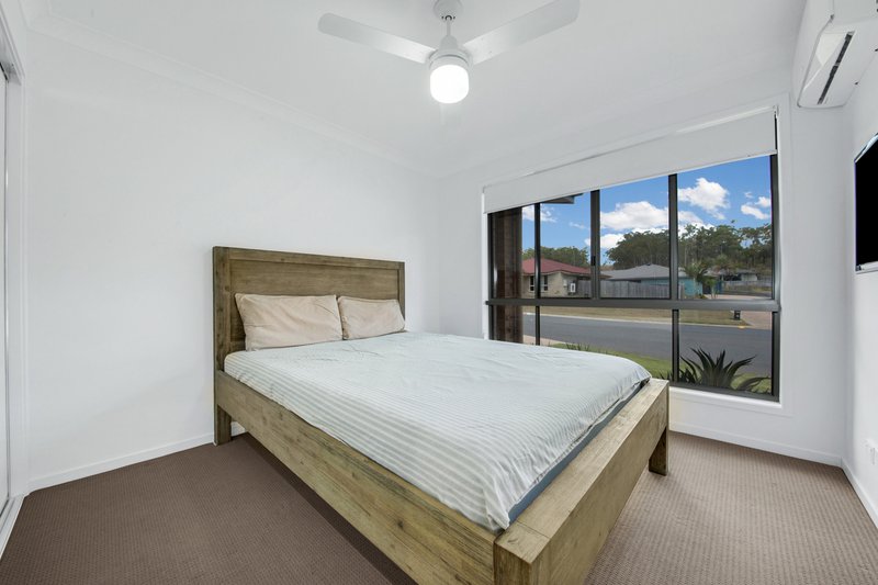 Photo - 14 Takoko Place, Kirkwood QLD 4680 - Image 11