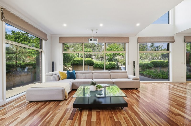 Photo - 14 Talbot Road, Mount Waverley VIC 3149 - Image 2