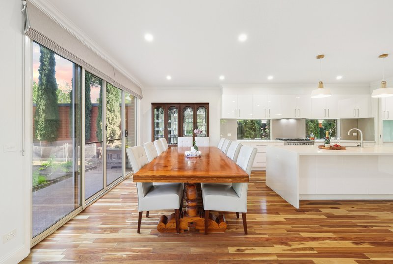 Photo - 14 Talbot Road, Mount Waverley VIC 3149 - Image 6