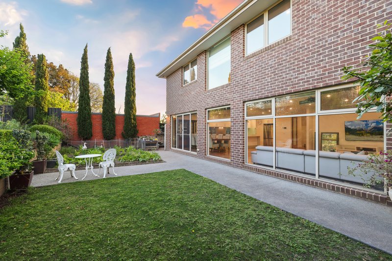 Photo - 14 Talbot Road, Mount Waverley VIC 3149 - Image 7