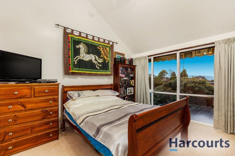 Photo - 14 Tanderra Crescent, Wantirna VIC 3152 - Image 6