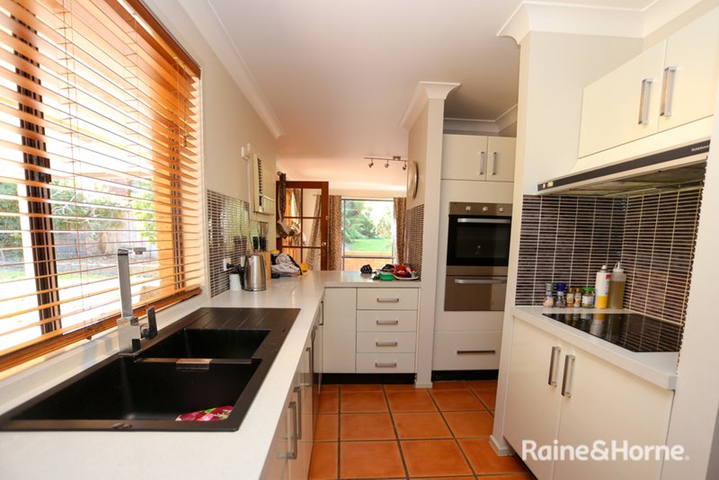 Photo - 14 Tareena Avenue, Kelso NSW 2795 - Image 3