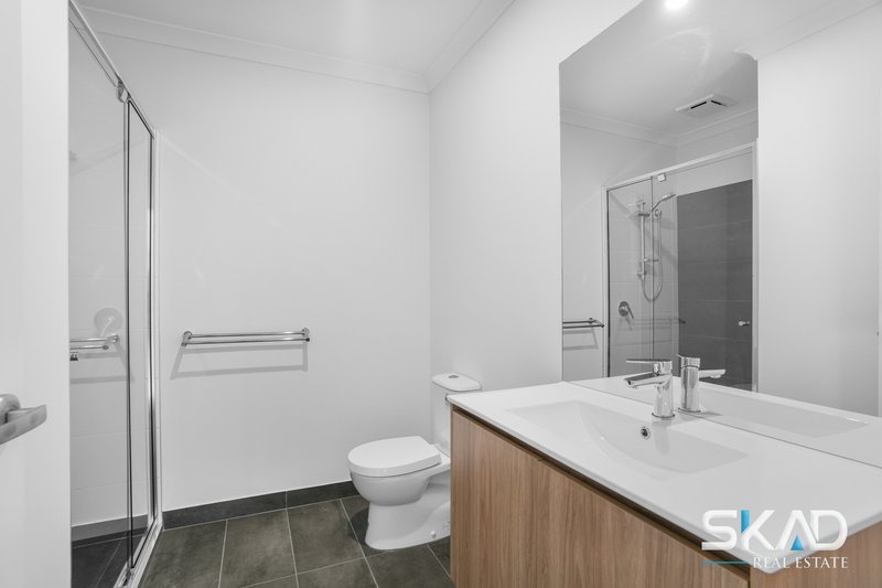 Photo - 14 Tarlo Walk, Wollert VIC 3750 - Image 9