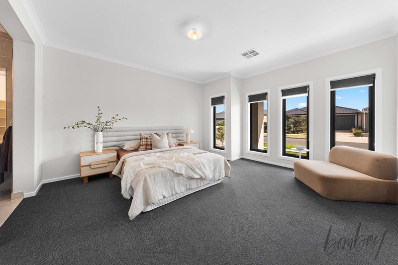 Photo - 14 Tarrengower Street, Donnybrook VIC 3064 - Image 10