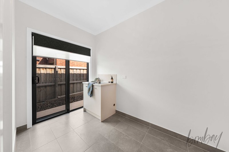 Photo - 14 Tarrengower Street, Donnybrook VIC 3064 - Image 17