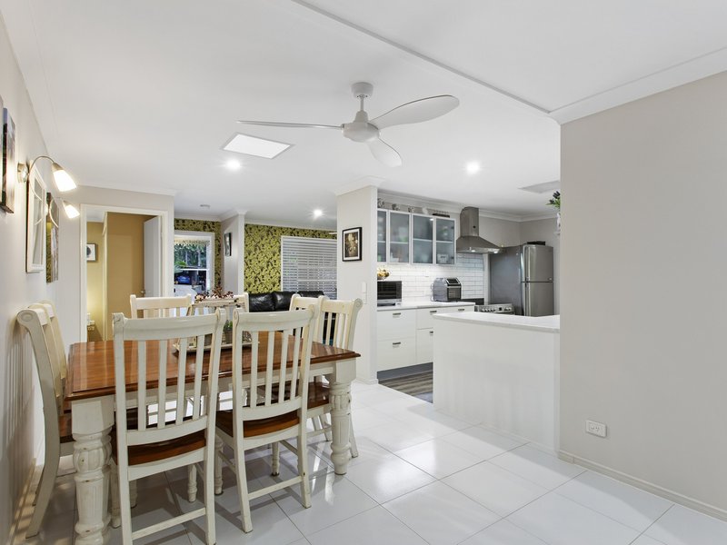 Photo - 14 Teak Ct , Morayfield QLD 4506 - Image 6