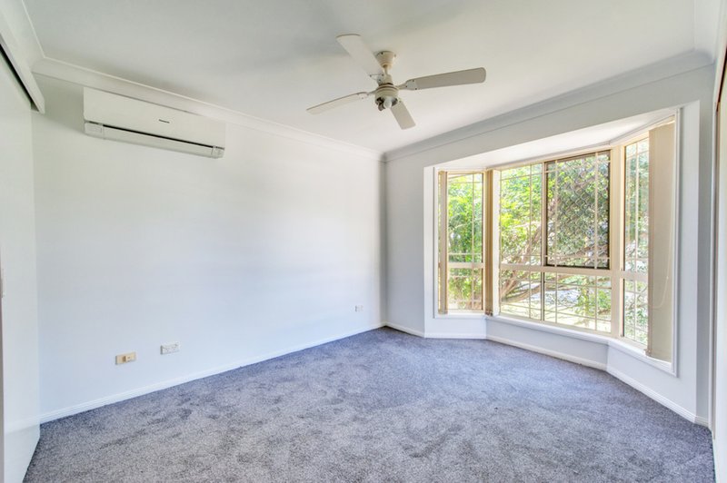 Photo - 14 Teasel Crescent, Forest Lake QLD 4078 - Image 2