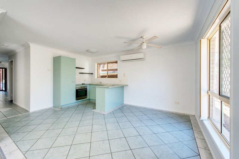 Photo - 14 Teasel Crescent, Forest Lake QLD 4078 - Image 9