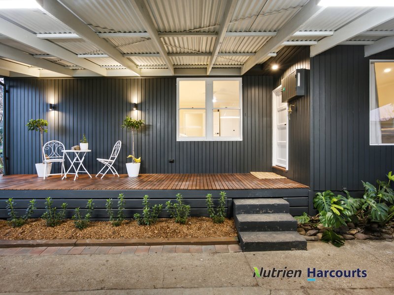 Photo - 14 Tenth Avenue, Eildon VIC 3713 - Image 3