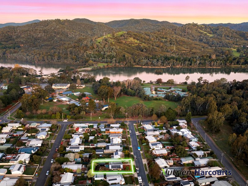 Photo - 14 Tenth Avenue, Eildon VIC 3713 - Image 5