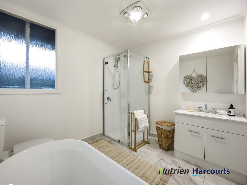 Photo - 14 Tenth Avenue, Eildon VIC 3713 - Image 17