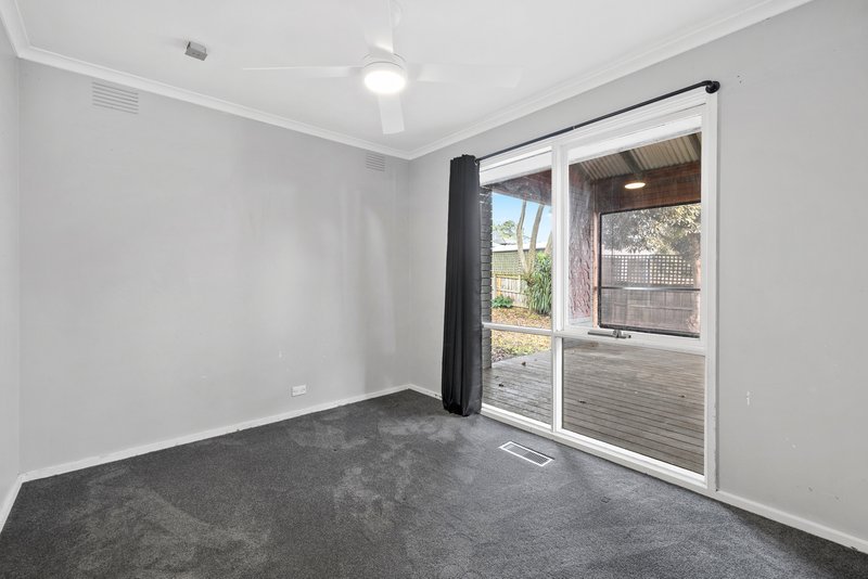 Photo - 14 The Boulevard, Montrose VIC 3765 - Image 11