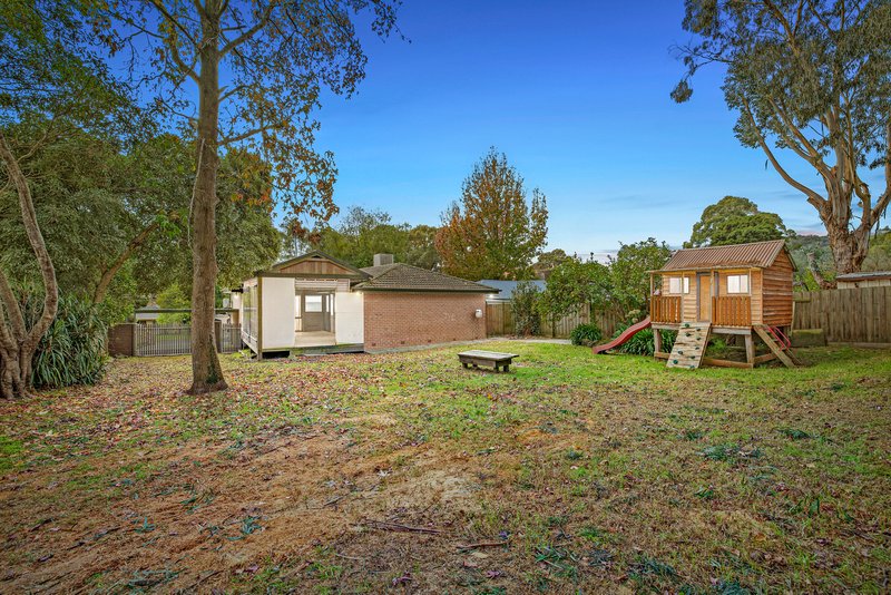 Photo - 14 The Boulevard, Montrose VIC 3765 - Image 13