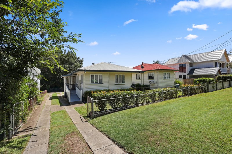 14 The Promenade, Camp Hill QLD 4152