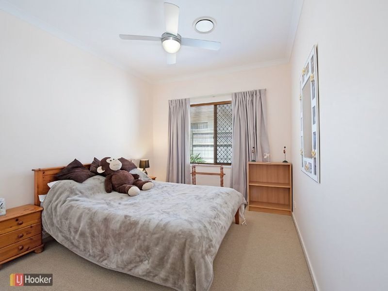 Photo - 14 Thomson Close, North Lakes QLD 4509 - Image 16