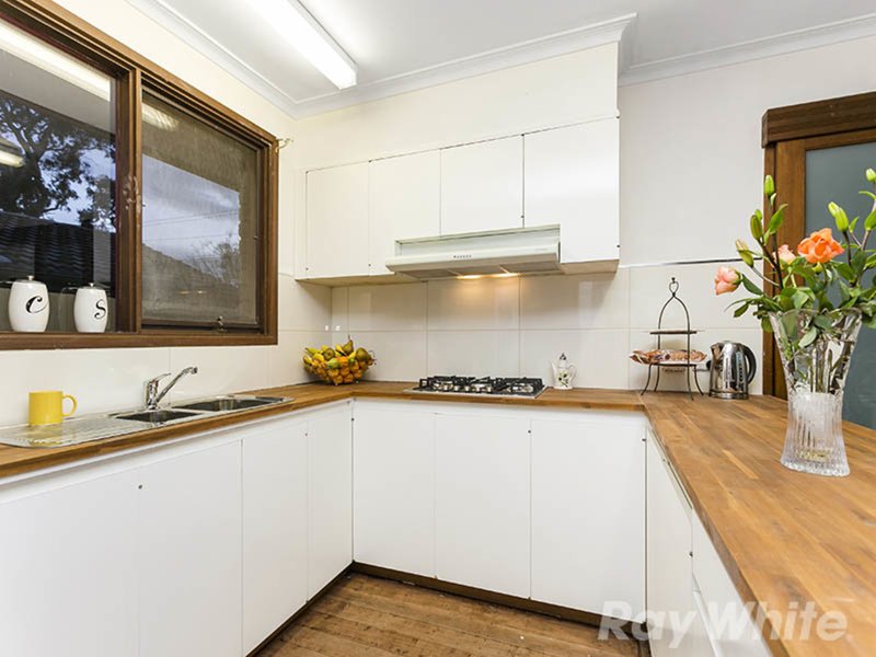 Photo - 14 Tiffany Avenue, Cheltenham VIC 3192 - Image 5